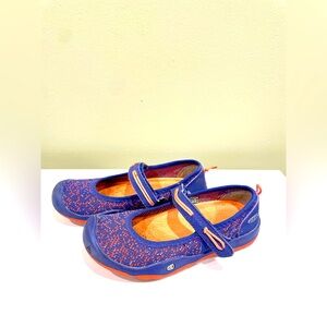 Keen Mary Jane shoes with adjustable strap